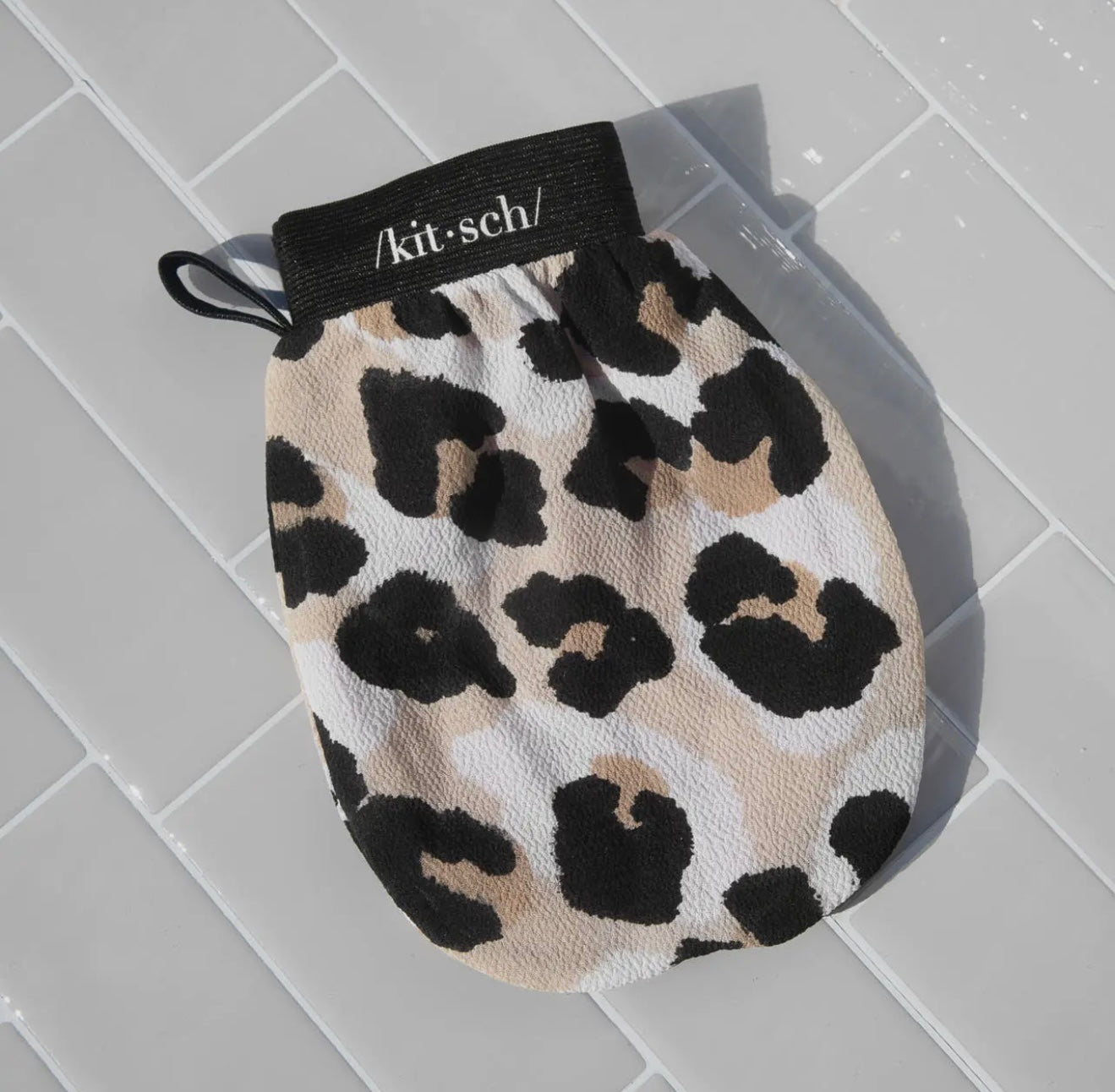 Kitsch Leopard Print Exfoliating Glove
