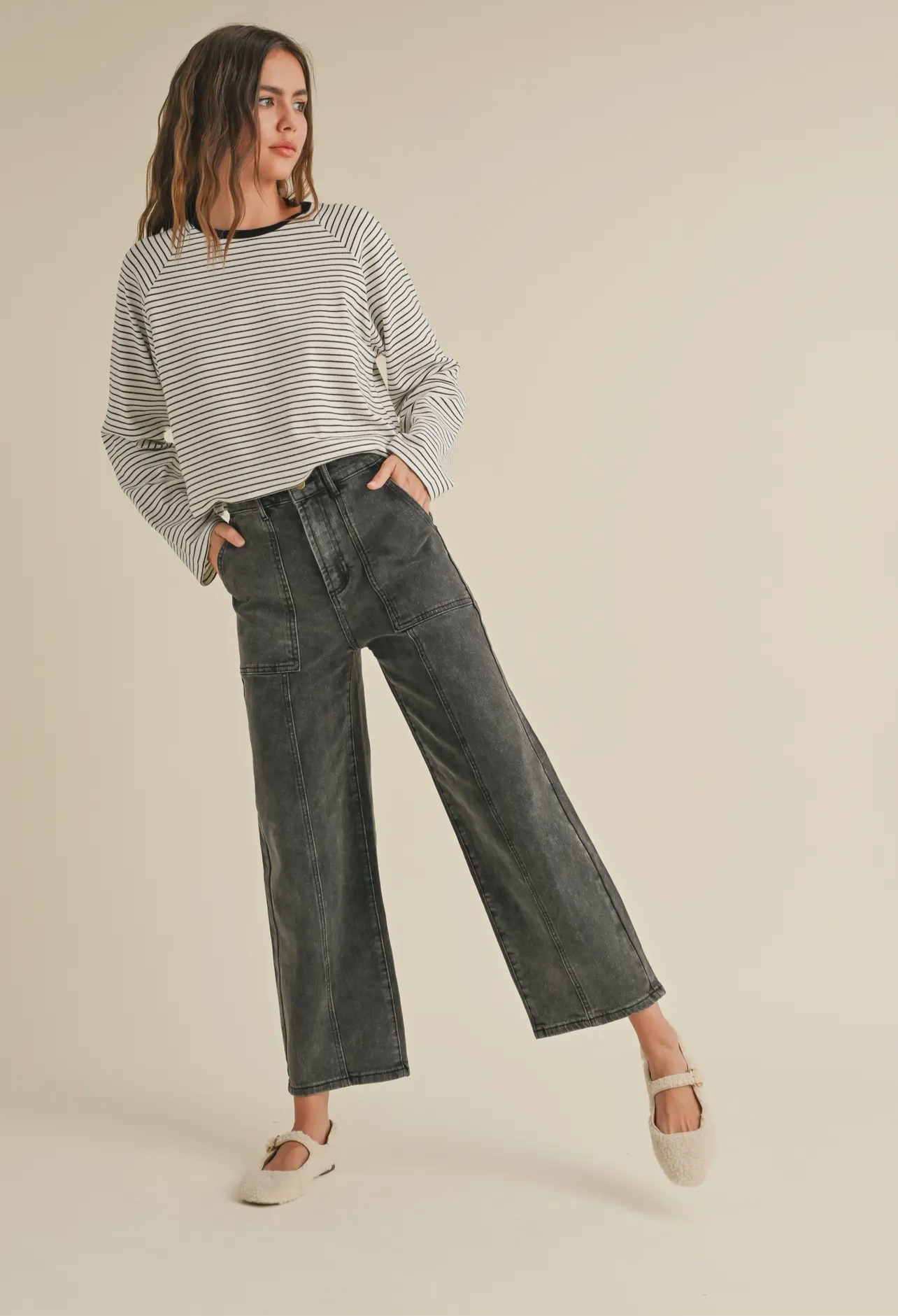 Paneled Wide Leg Jean