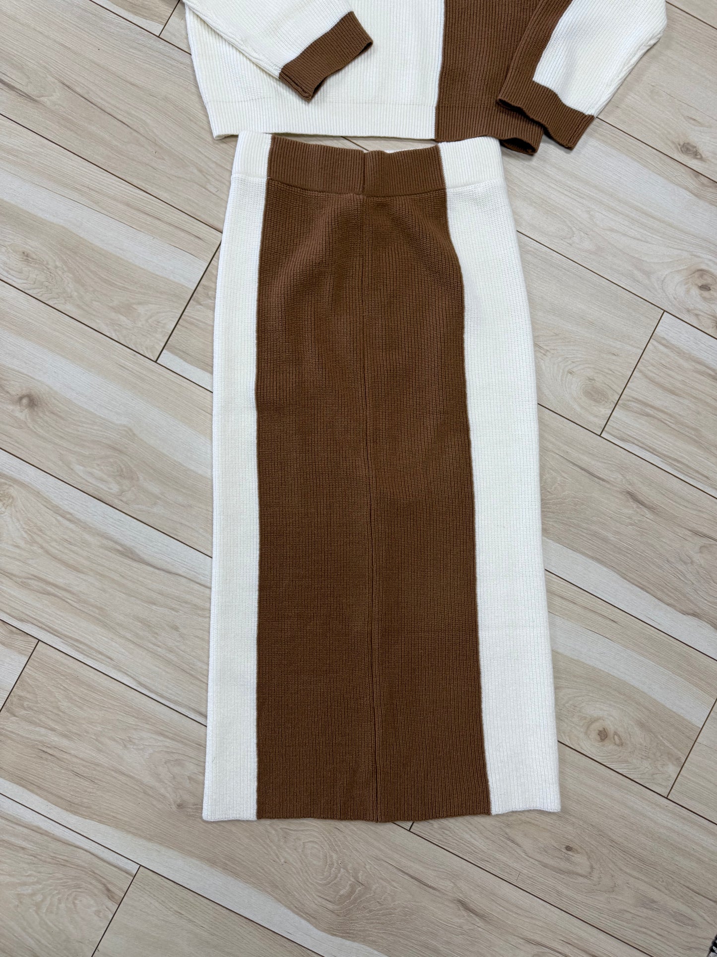 Color Block Sweater Set